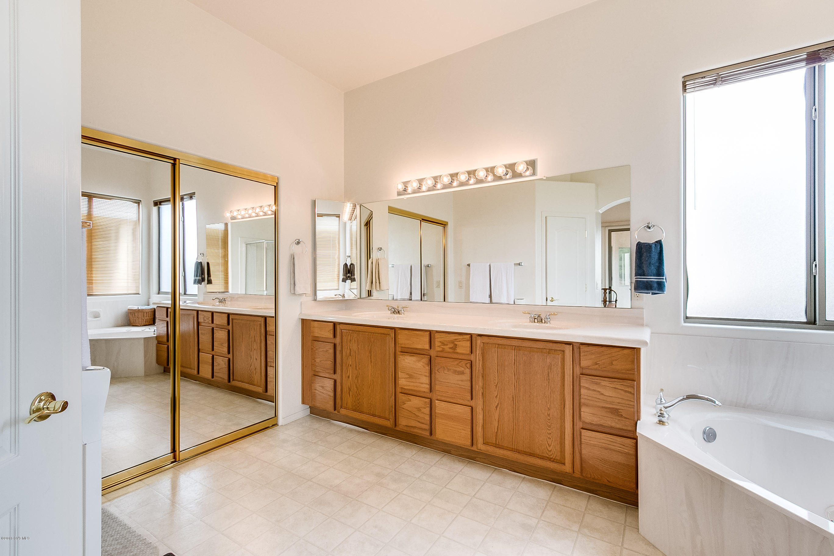 82 N Va Del Clavelito