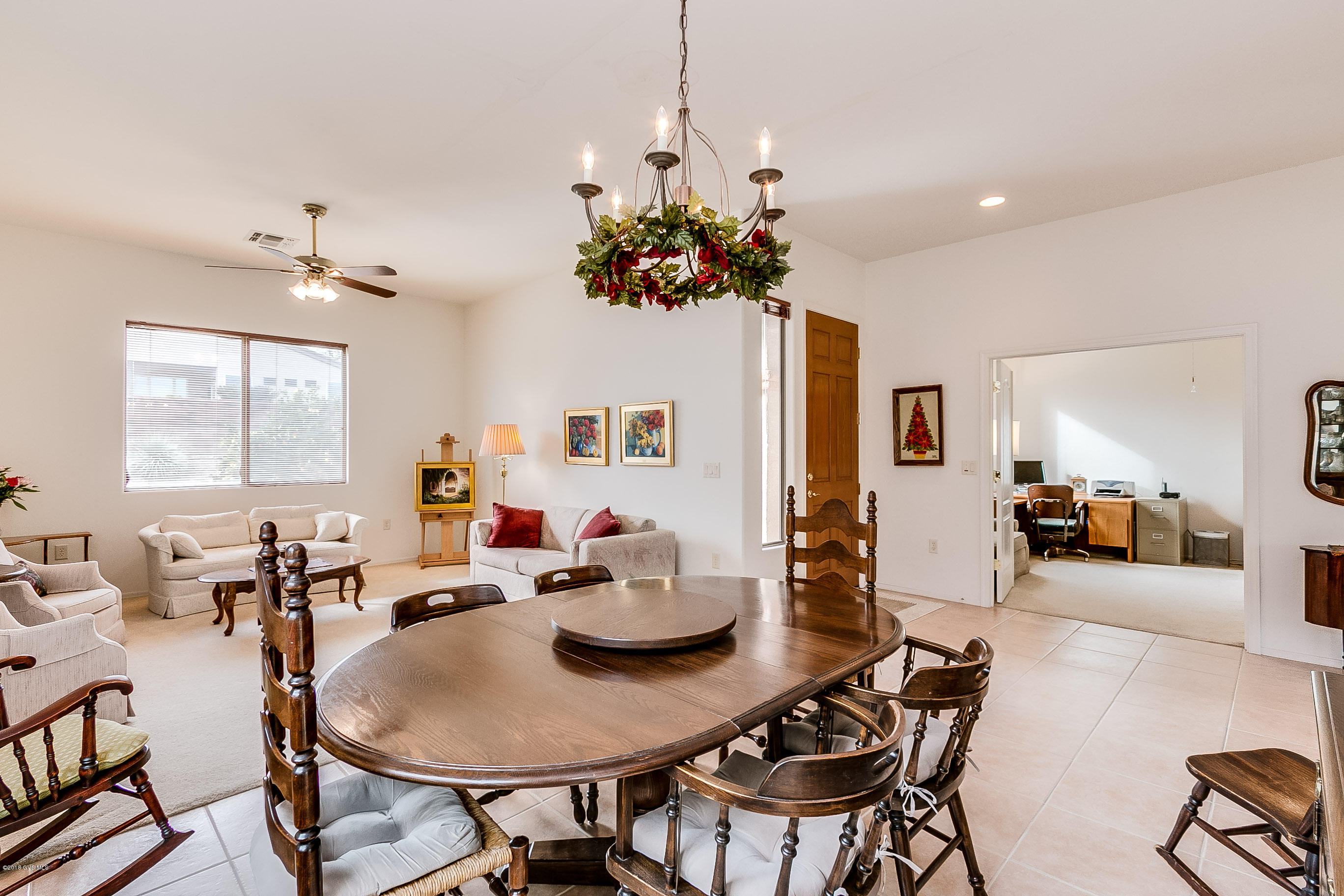 82 N Va Del Clavelito