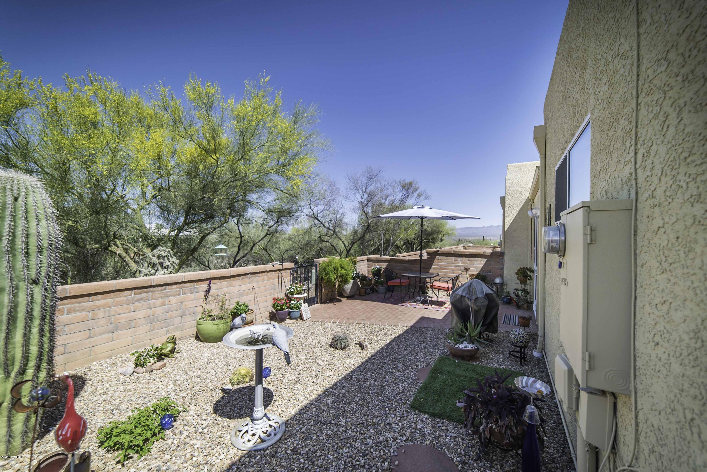 1264 N Via Alamos