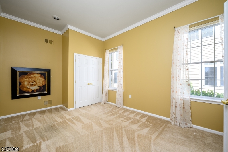 38 Strathmere St