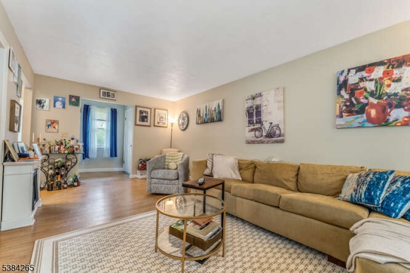 120 Peapack Rd