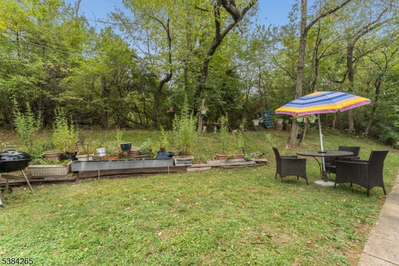 120 Peapack Rd