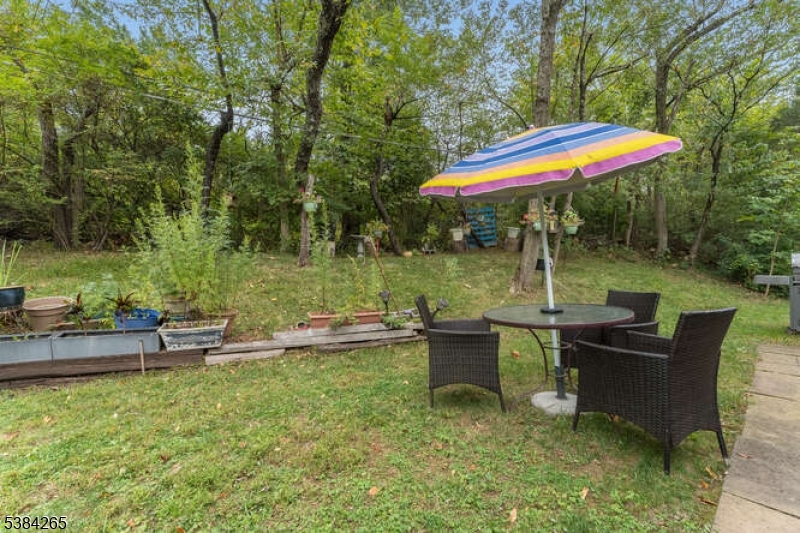 120 Peapack Rd