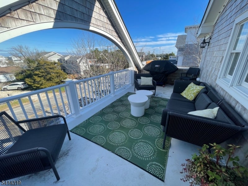 46 W 80th St