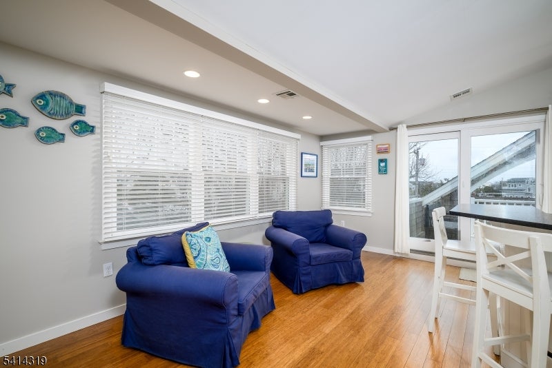 46 W 80th St