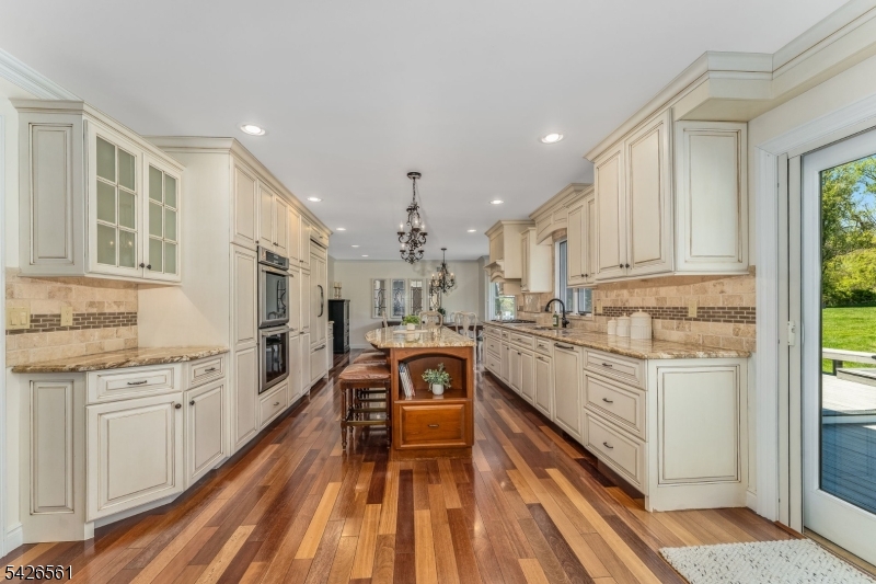 34 Molasses Hill Rd