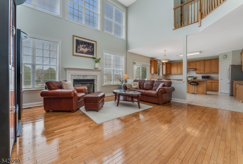 87 Crestview Dr