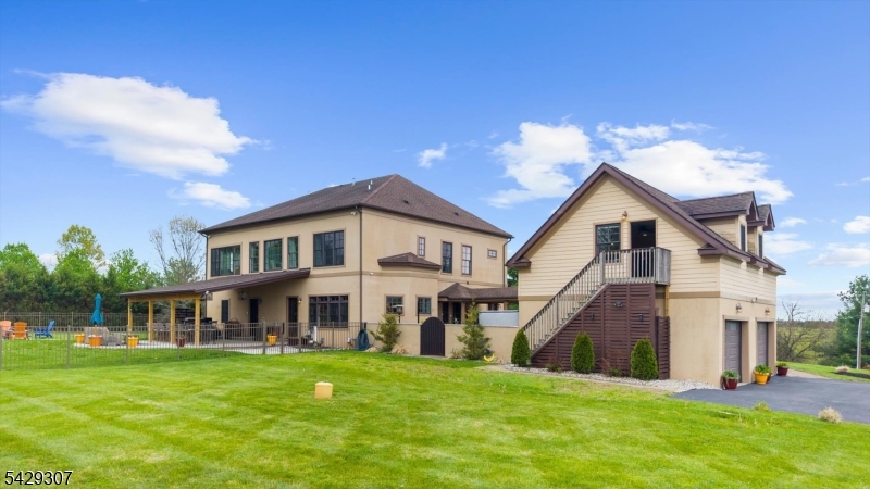 313 Ridge Rd