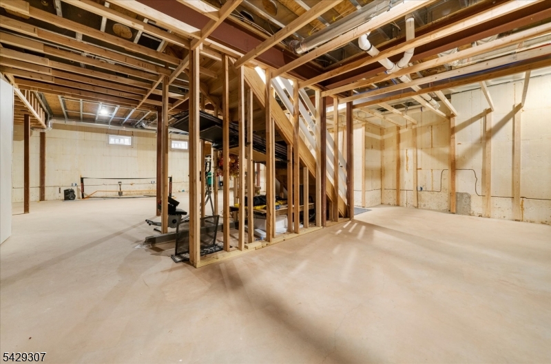 313 Ridge Rd