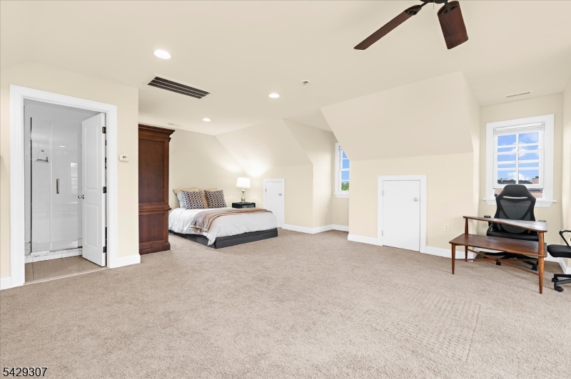 313 Ridge Rd