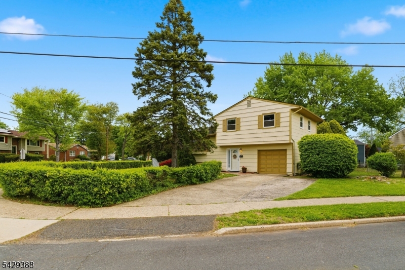 2 Moryan Rd