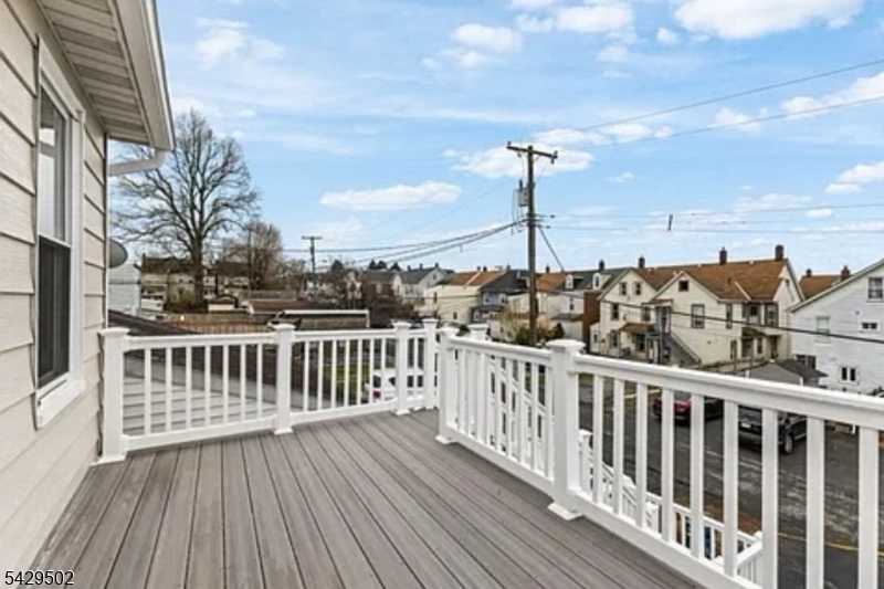 31 Glen Ave