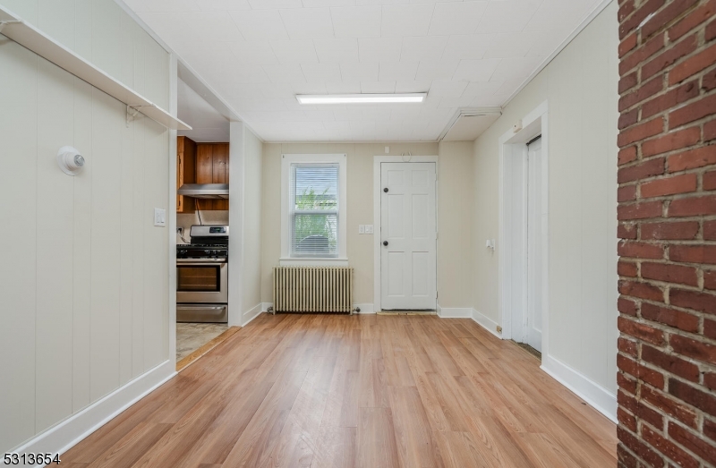66 Carpenter St 2