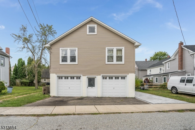 66 Carpenter St 2