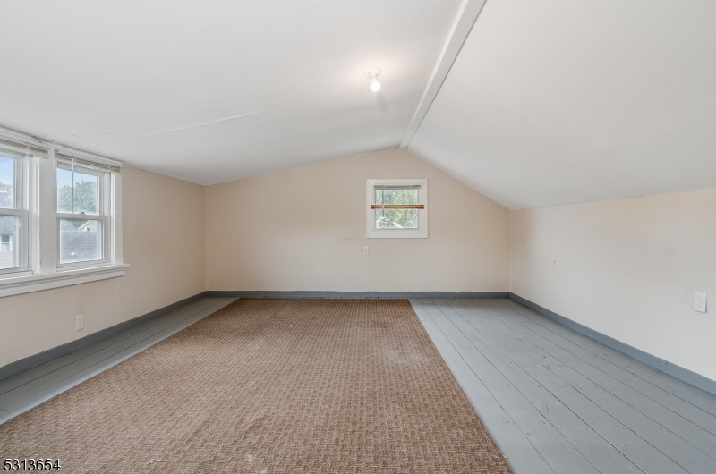 66 Carpenter St 2