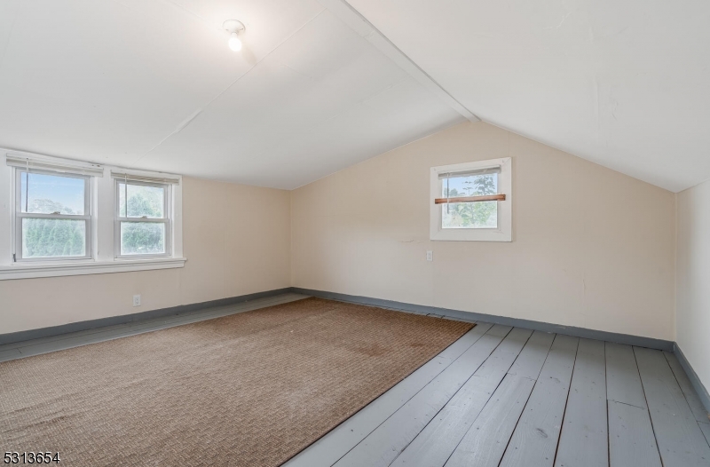 66 Carpenter St 2