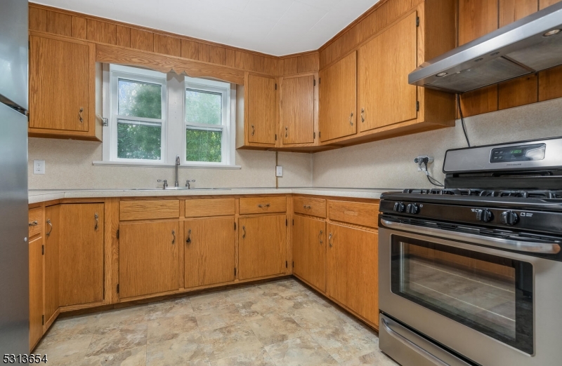 66 Carpenter St 2