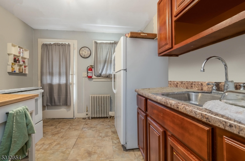 66 Carpenter St 2