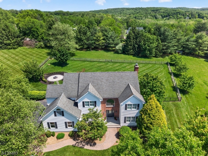 38 Grove Farm Rd