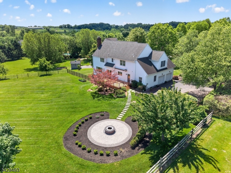 38 Grove Farm Rd