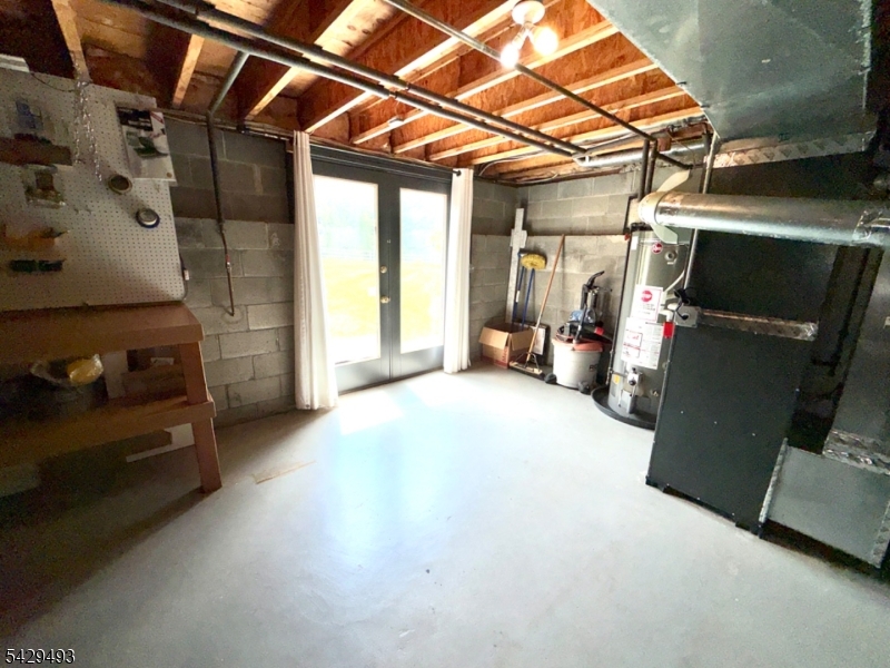 38 Grove Farm Rd