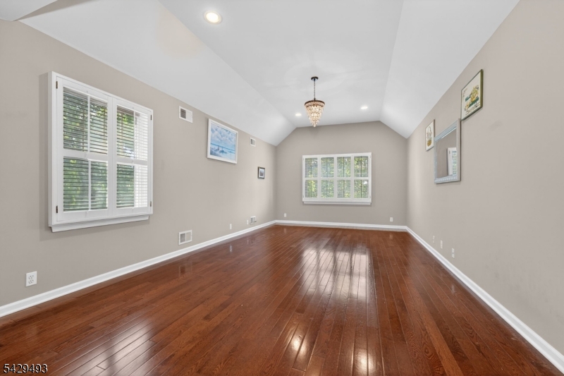 38 Grove Farm Rd