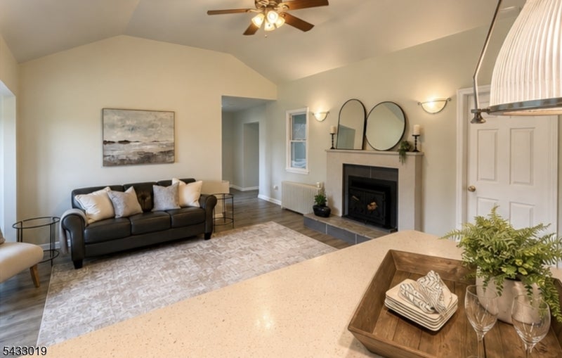 19 Columbus Cir