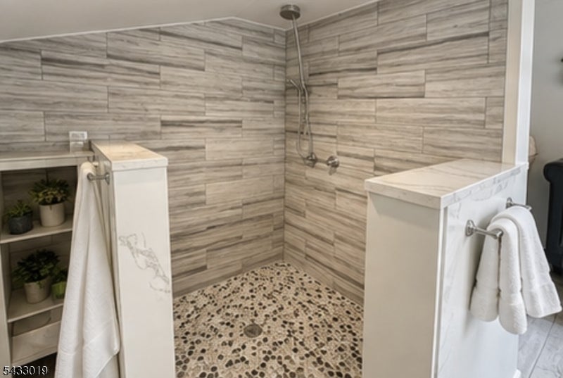 19 Columbus Cir