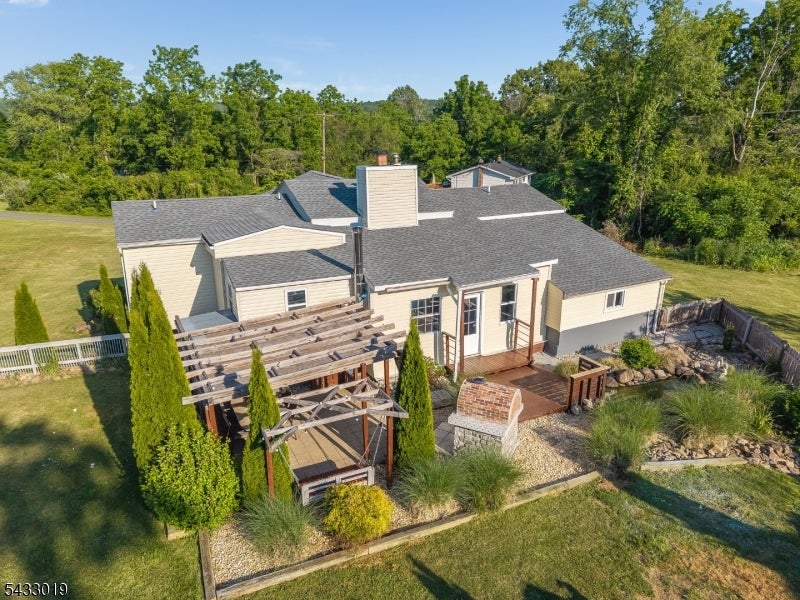 19 Columbus Cir
