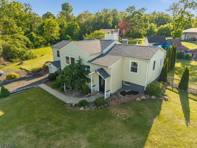 19 Columbus Cir