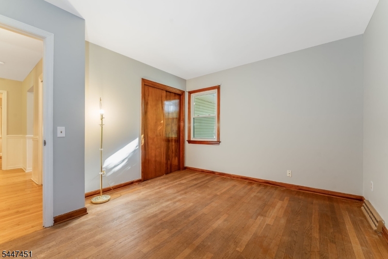 2 Glenway Dr