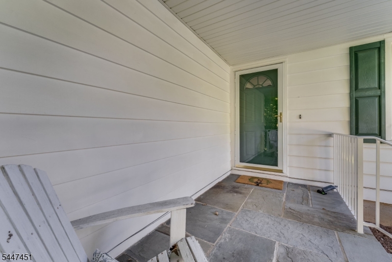 2 Glenway Dr