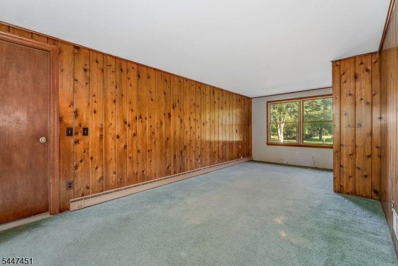 2 Glenway Dr
