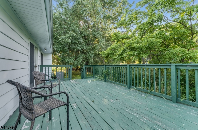 2 Glenway Dr