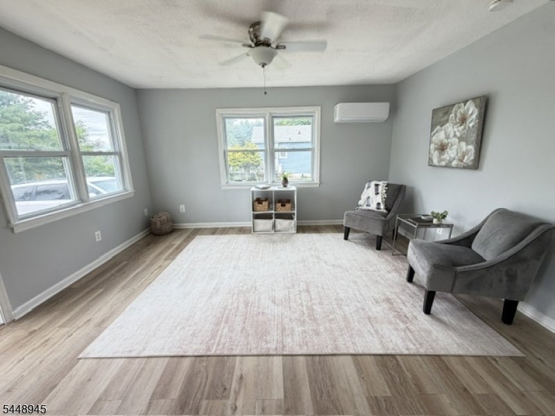 6 Maple Ln