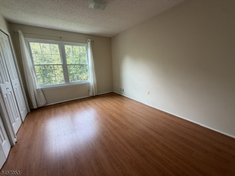 33 Baldwin Ct