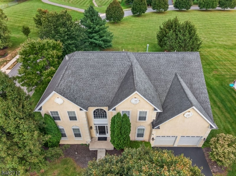 81 Crestview Dr