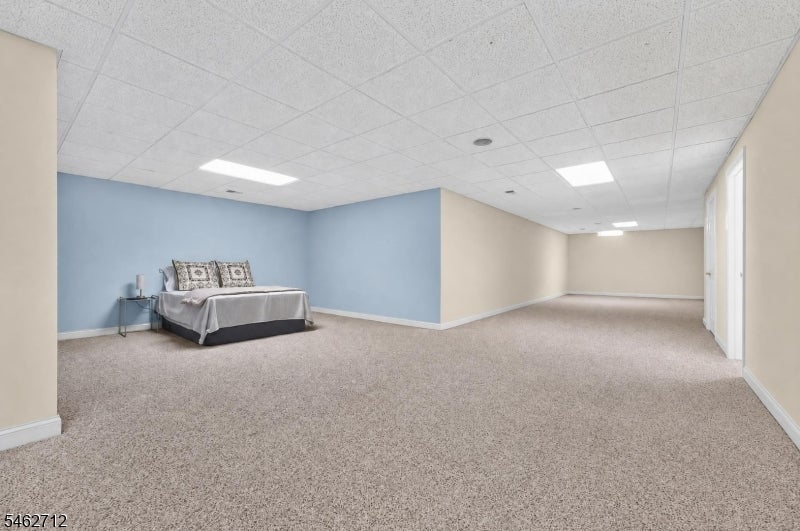 81 Crestview Dr
