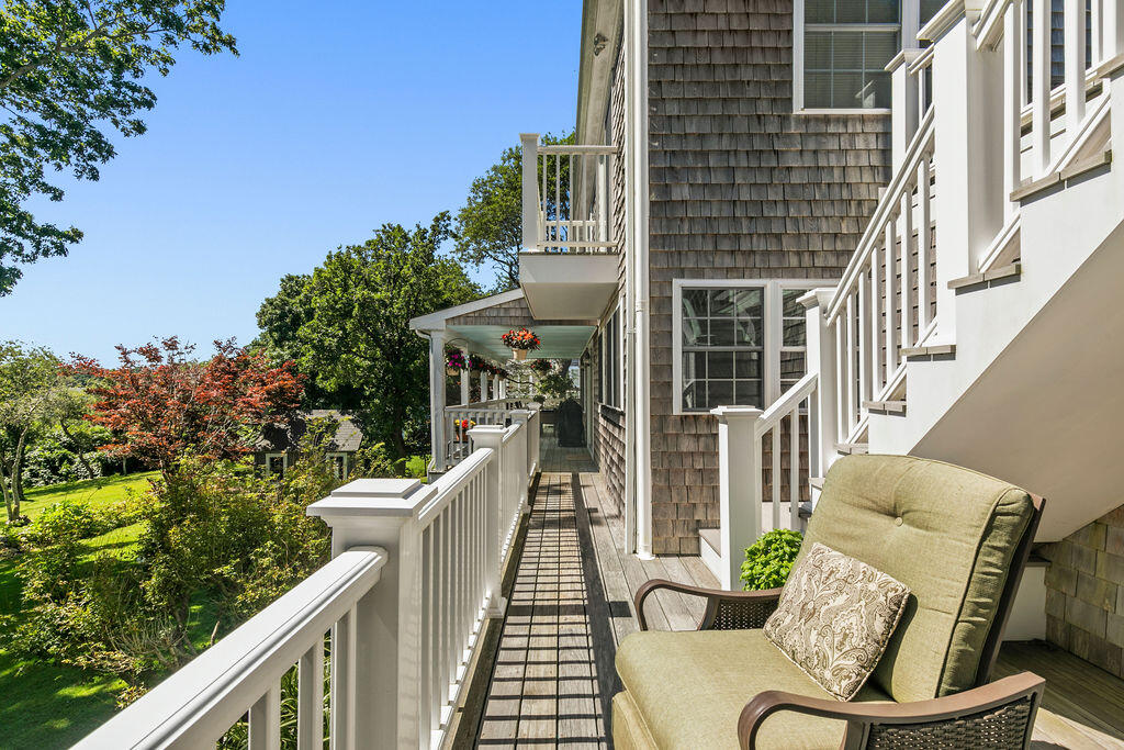 72 Dillingham Avenue