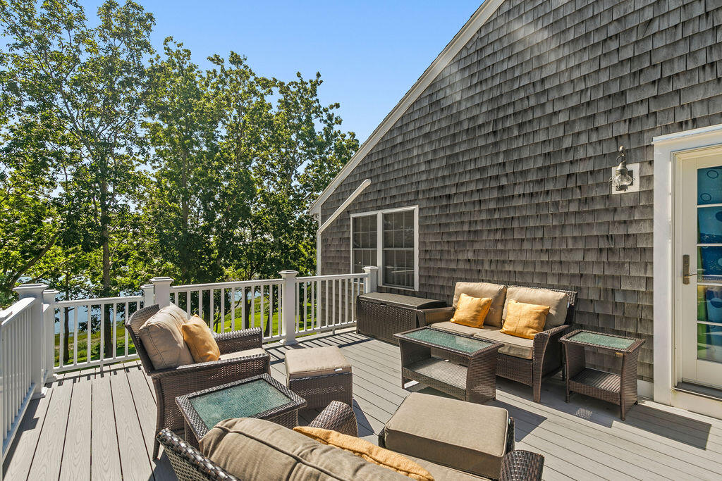 72 Dillingham Avenue