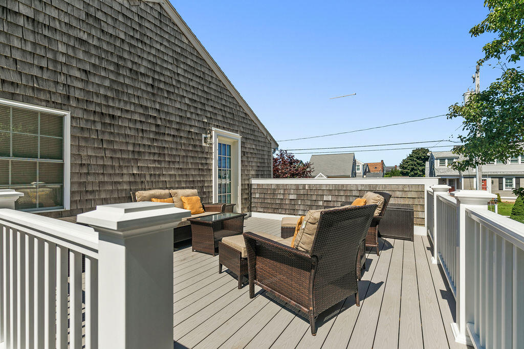 72 Dillingham Avenue