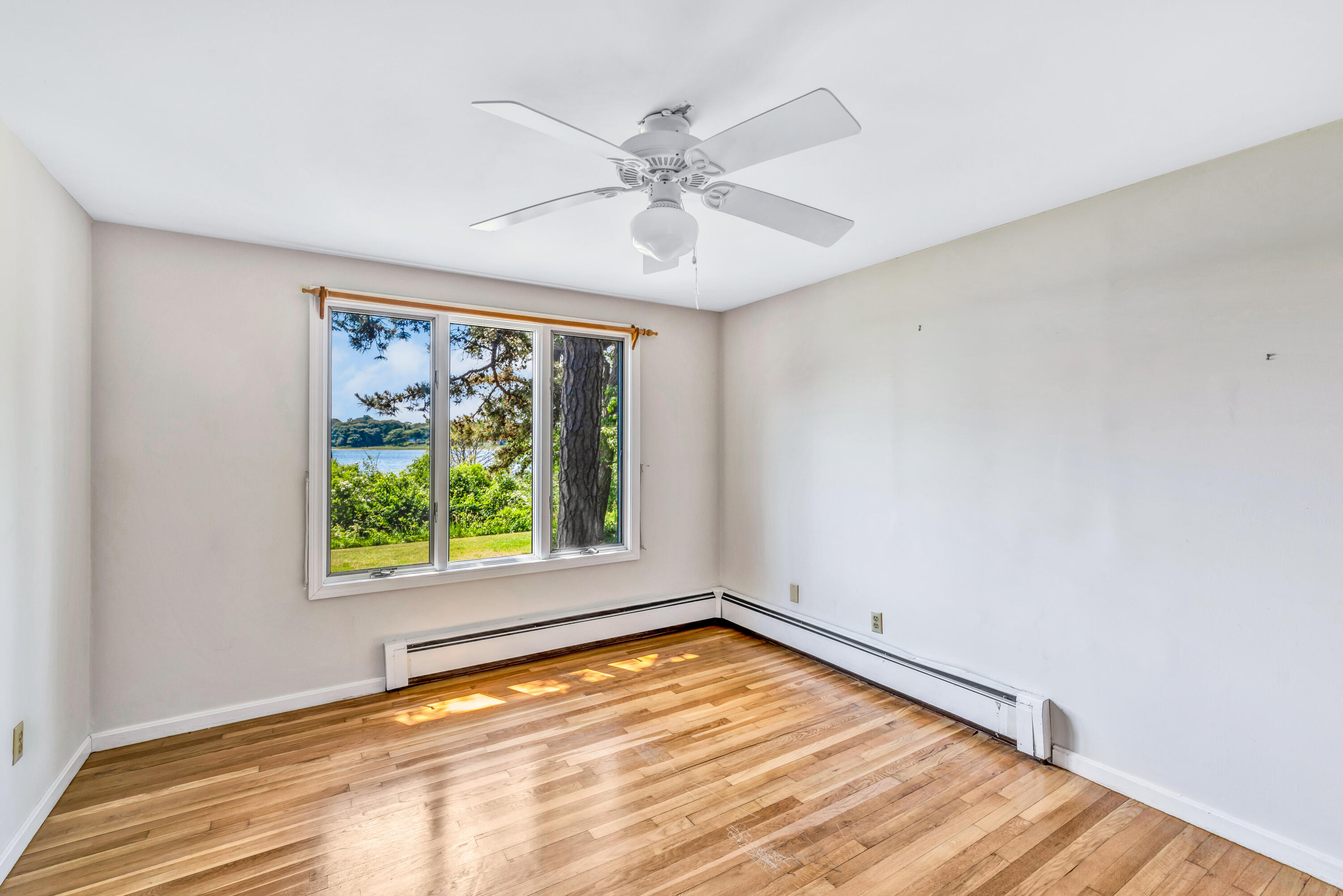 307 Shorewood Drive