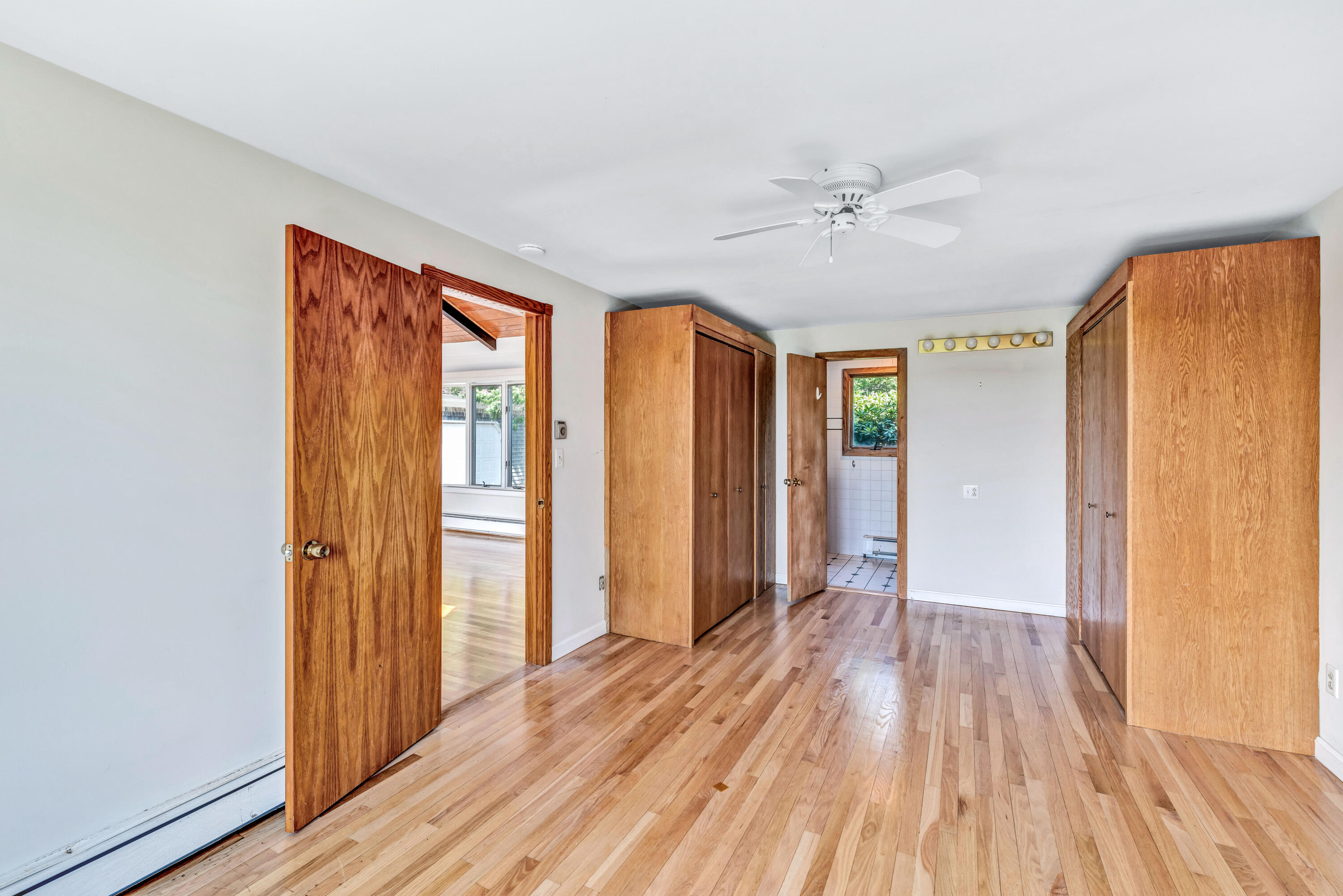 307 Shorewood Drive