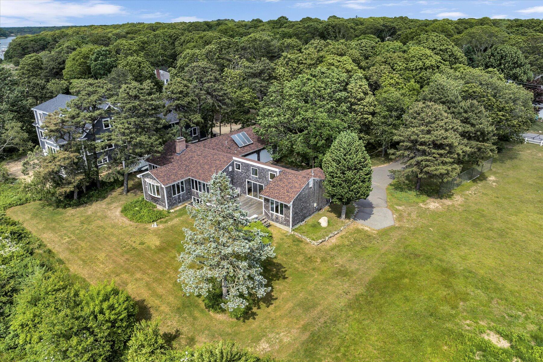 307 Shorewood Drive