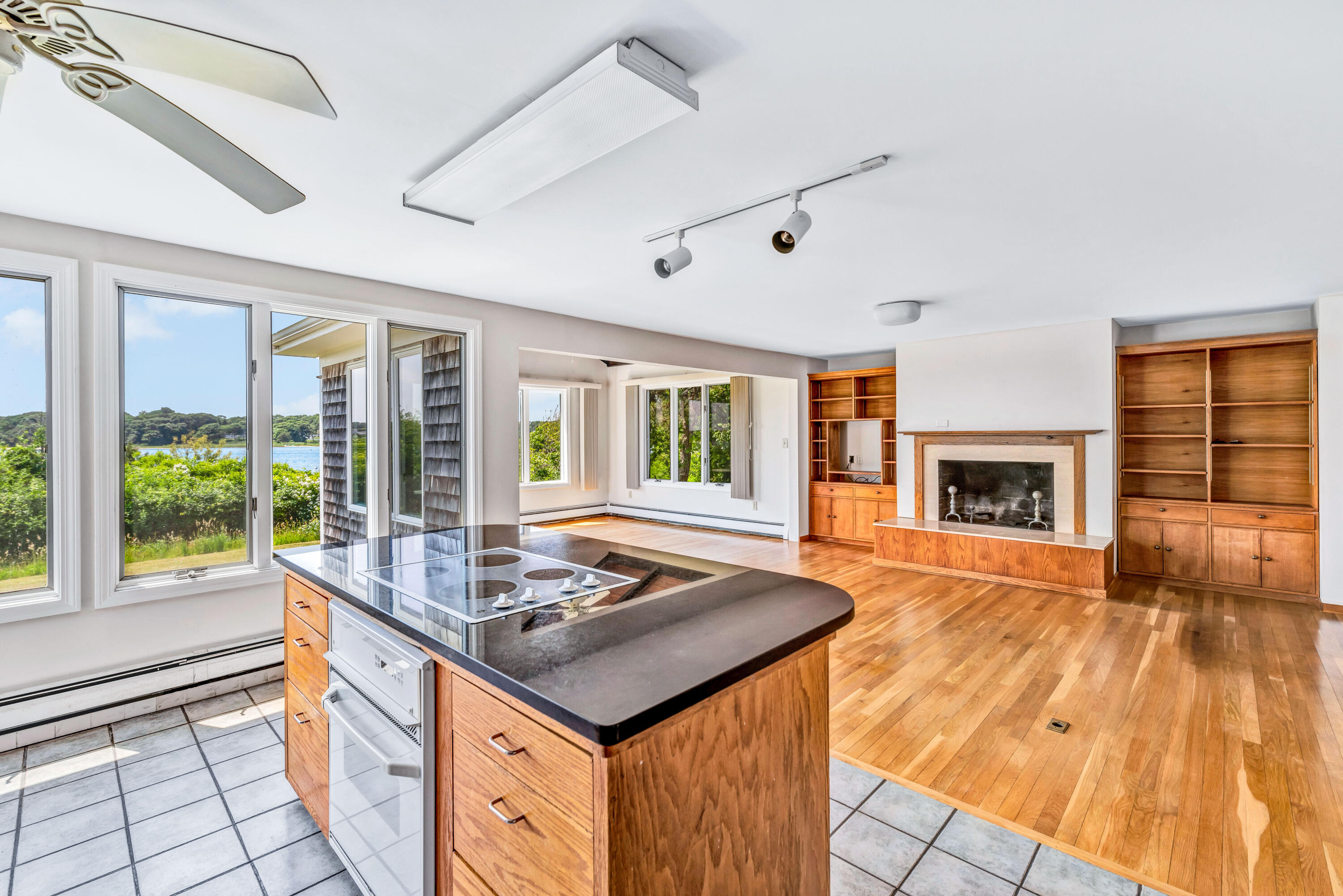 307 Shorewood Drive