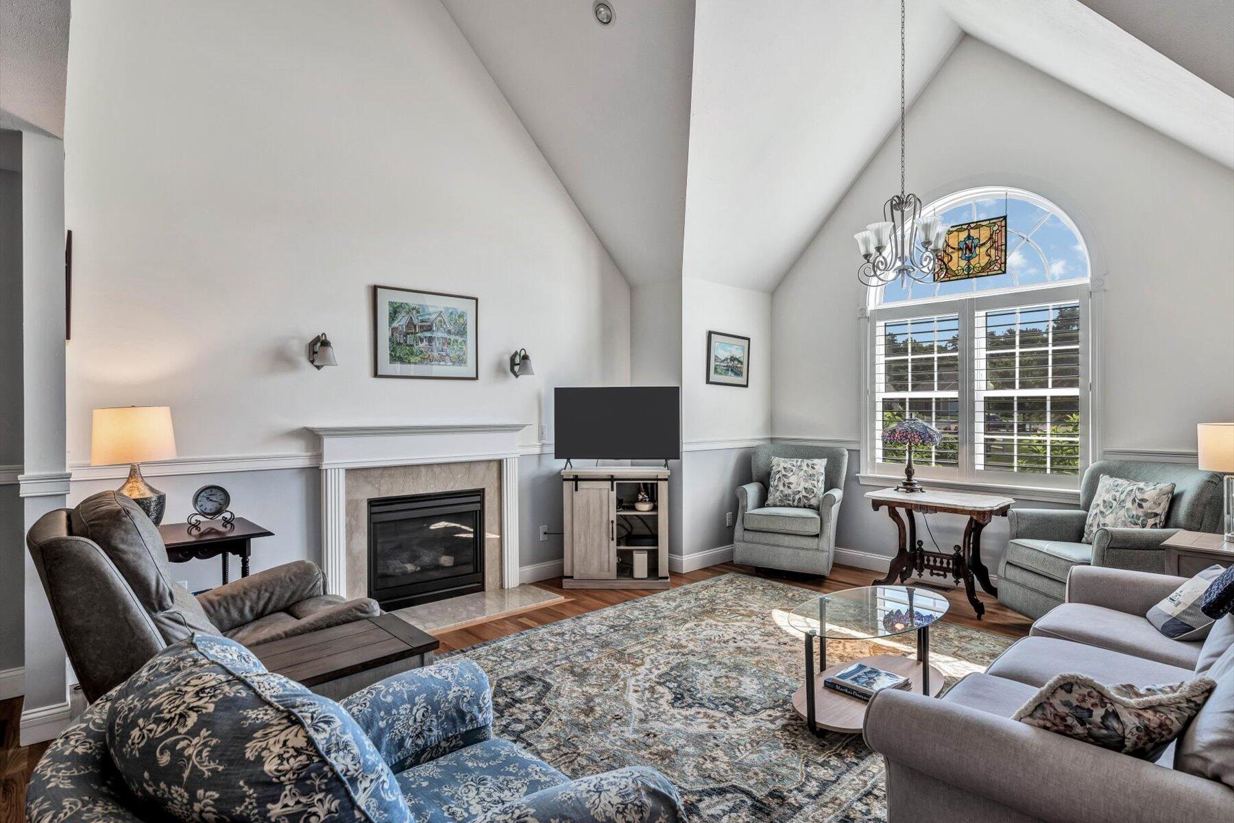 110 Altons Lane Unit: 3BU