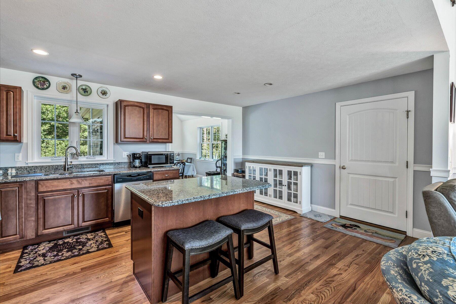 110 Altons Lane Unit: 3BU