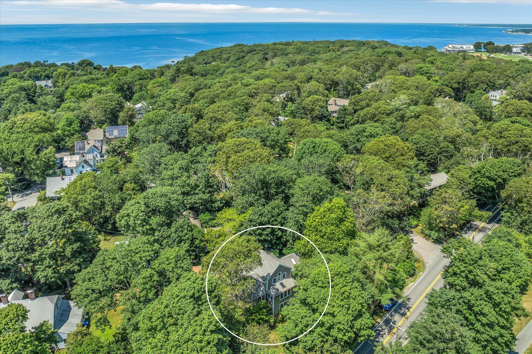 60 Quissett Avenue