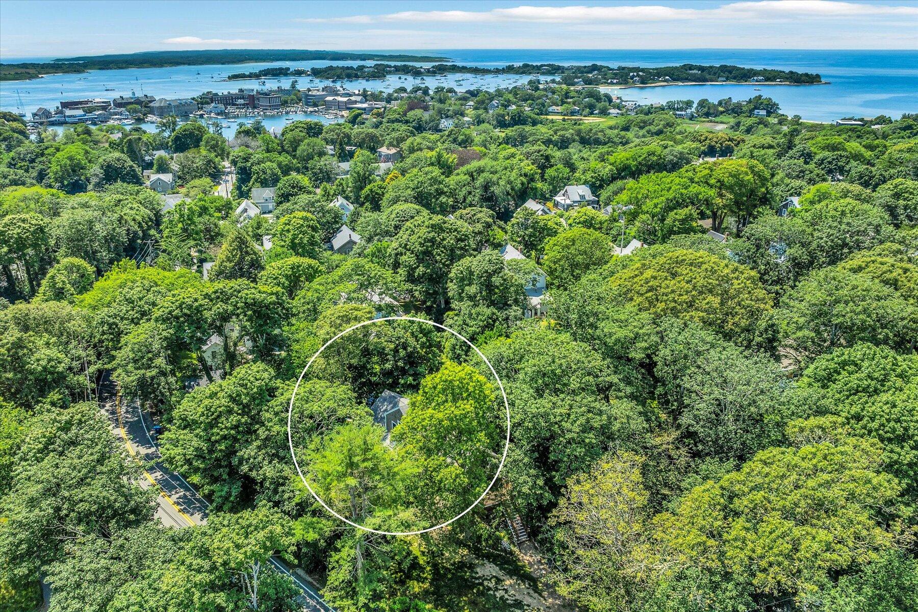60 Quissett Avenue