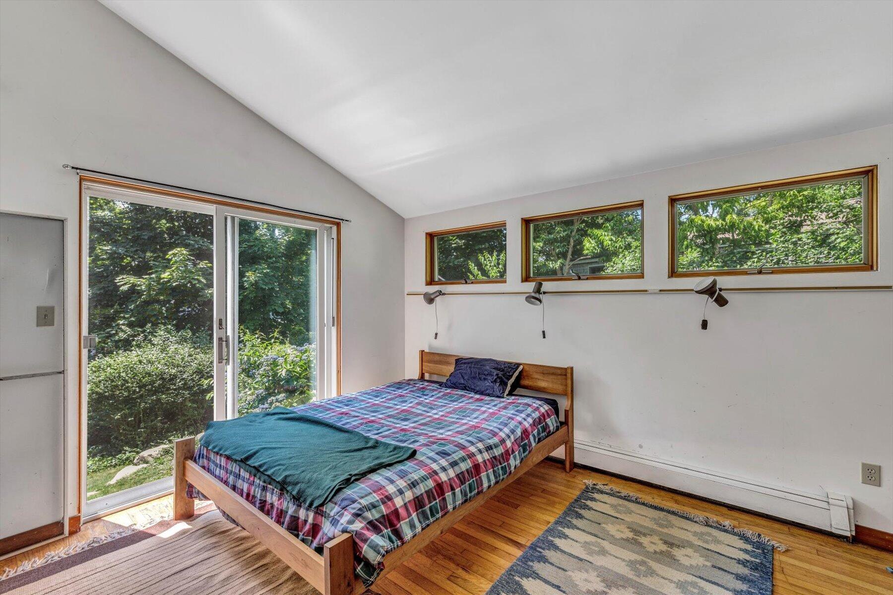 60 Quissett Avenue